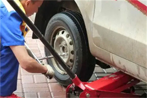 信丰附近拖车24小时服务热线电话