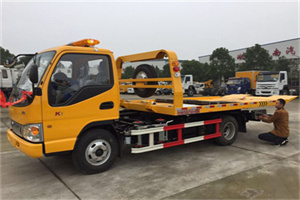 信丰哪里有拖车服务